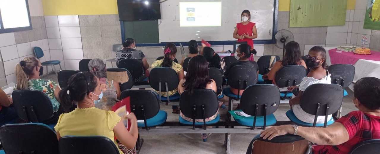 Camacã: Secretaria de Educação promove Curso de Atualização para Merendeiras
